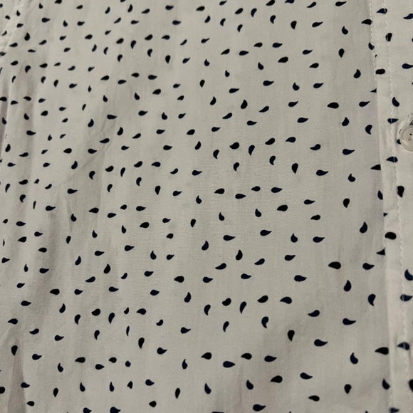 Short sleeved buttoned shirt - Picture 2 of 3